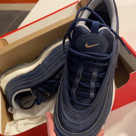 Nike Air Max 97s - Picture 3 of 4